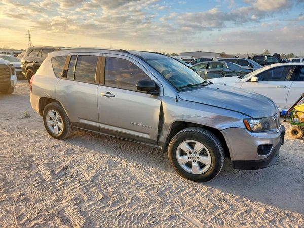 2015 JEEP COMPASS — Passenger 3/4