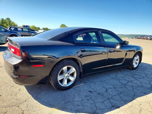 2012 DODGE CHARGER SE RWD