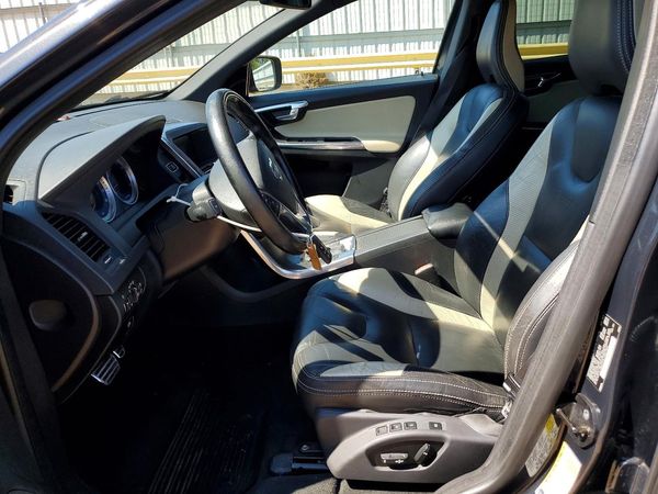2013 VOLVO XC60 — DENT