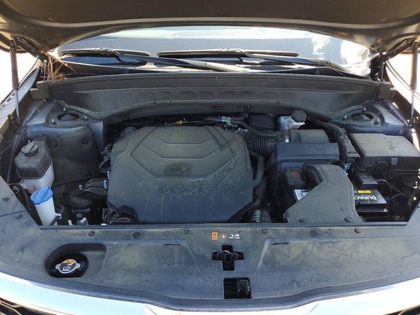2022 KIA TELLURIDE SX — Engine bay
