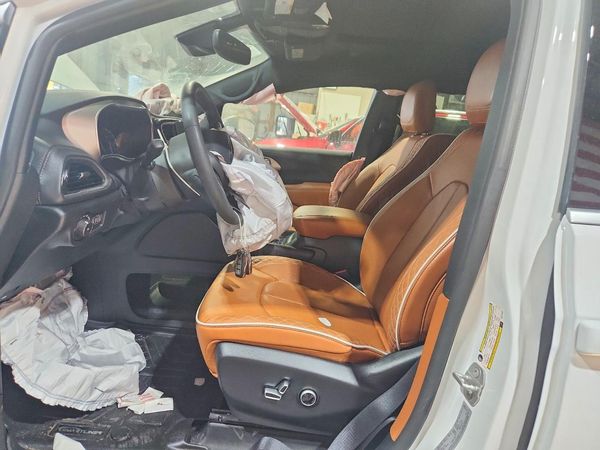 2026 CHRYSLER PACIFICA — DENT