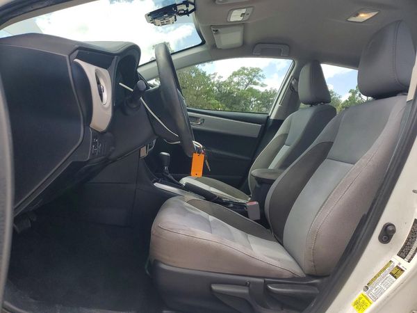 2017 TOYOTA COROLLA — DENT