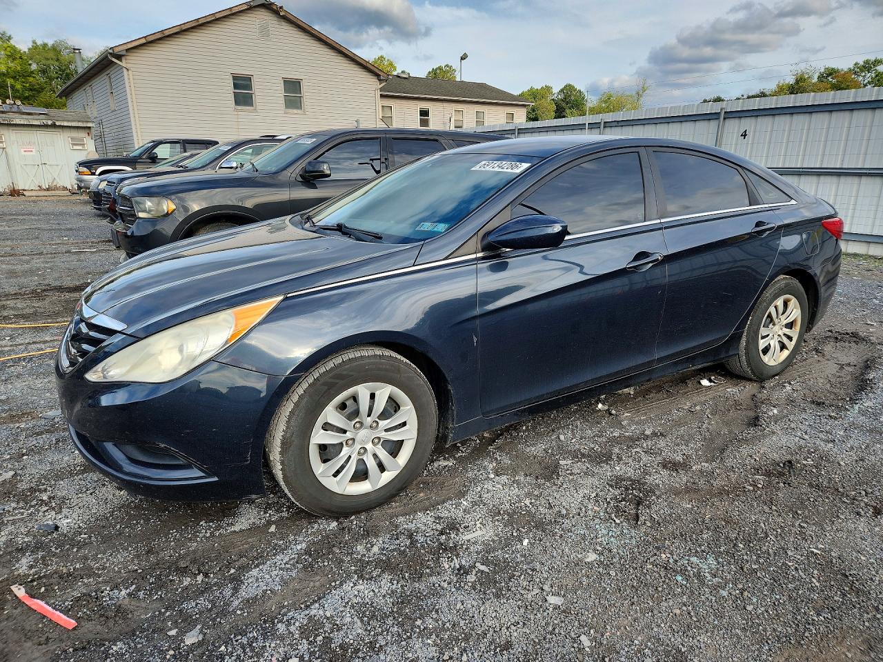 2012 HYUNDAI SONATA Middle-low level — Front 3/4