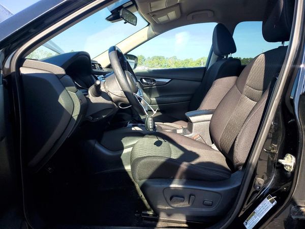 2019 NISSAN ROGUE — DENT