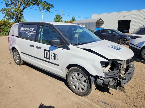 2017 DODGE CARAVAN SE, SXT, Express — Passenger 3/4