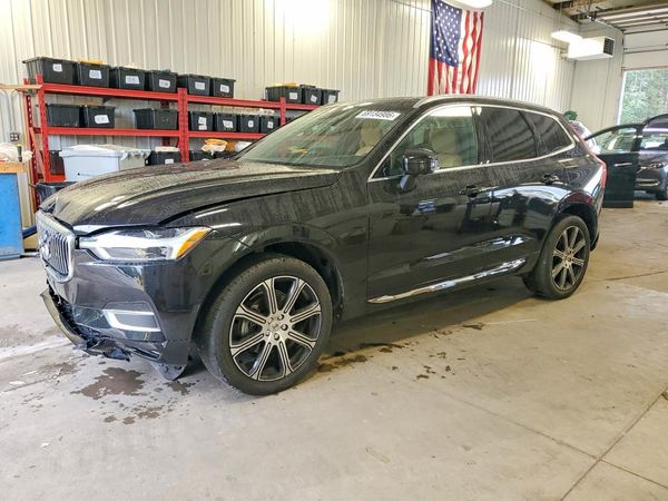 2021 VOLVO XC60 — Front 3/4