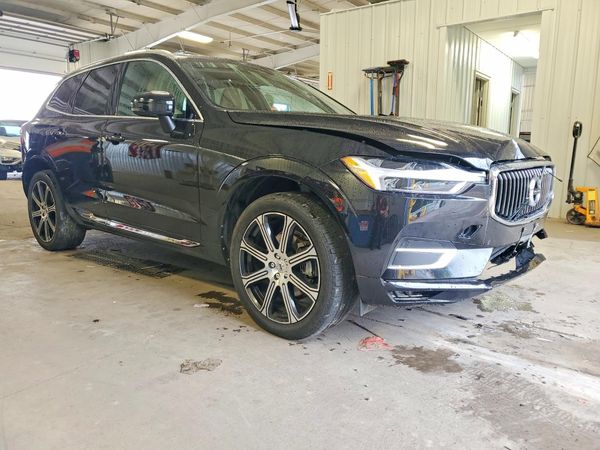 2021 VOLVO XC60 — Passenger 3/4