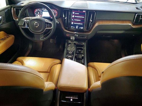 2021 VOLVO XC60 — CKPT