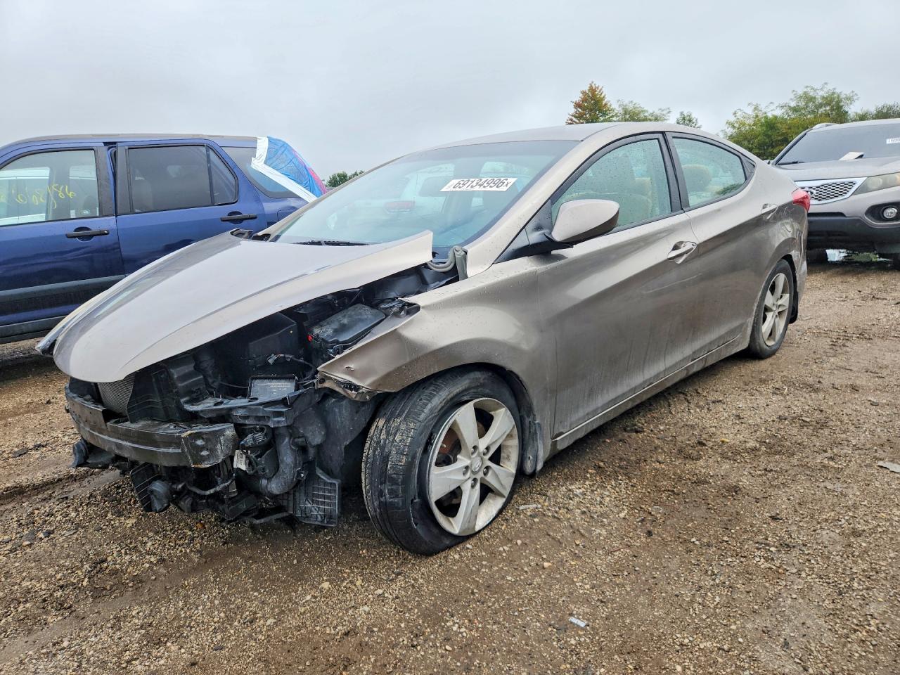2013 HYUNDAI ELANTRA — Front 3/4