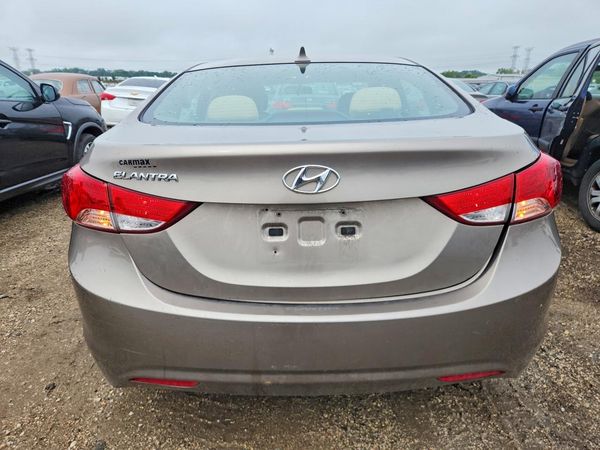 2013 HYUNDAI ELANTRA — DIRR