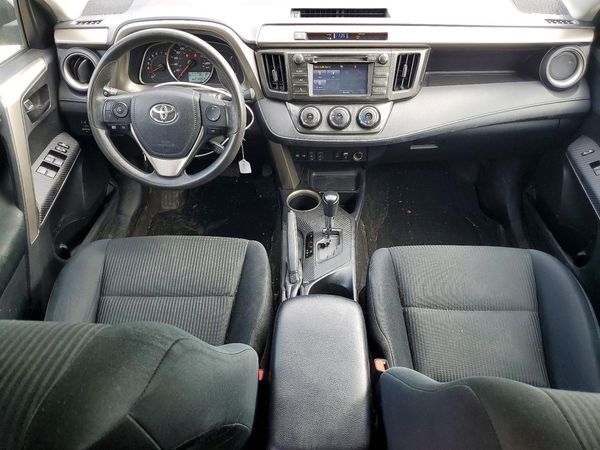 2015 TOYOTA RAV4 LE (X Grade) — CKPT