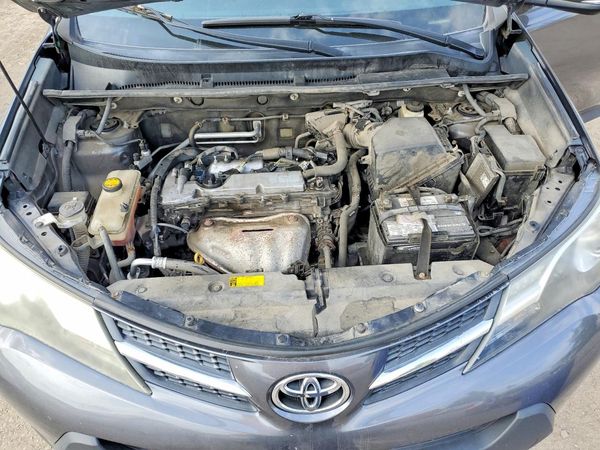 2015 TOYOTA RAV4 LE (X Grade) — Engine bay