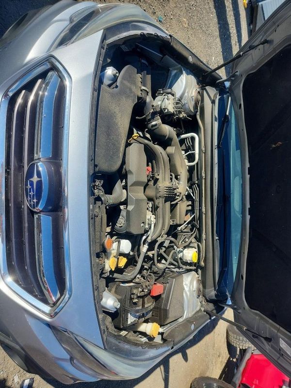 2018 SUBARU OUTBACK — Engine bay