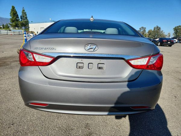 2013 HYUNDAI SONATA GLS/ GLS Popular