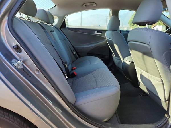 2013 HYUNDAI SONATA GLS/ GLS Popular