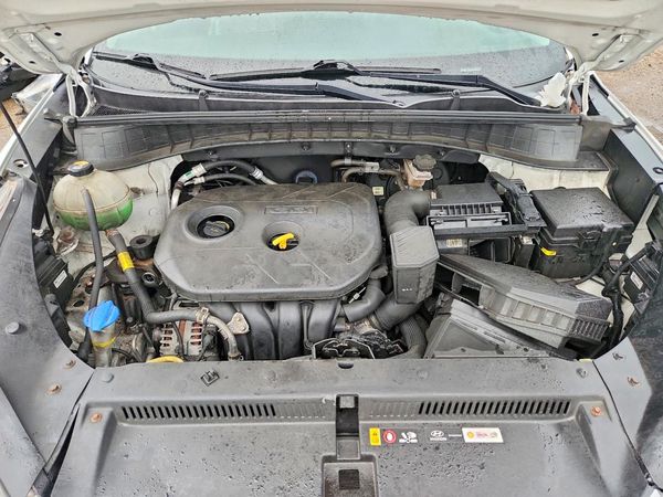 2019 HYUNDAI TUCSON — Engine bay