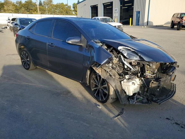 2018 TOYOTA COROLLA — Passenger 3/4