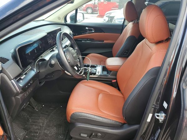 2023 KIA CARNIVAL — DENT