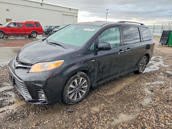 2018 TOYOTA SIENNA — Front 3/4