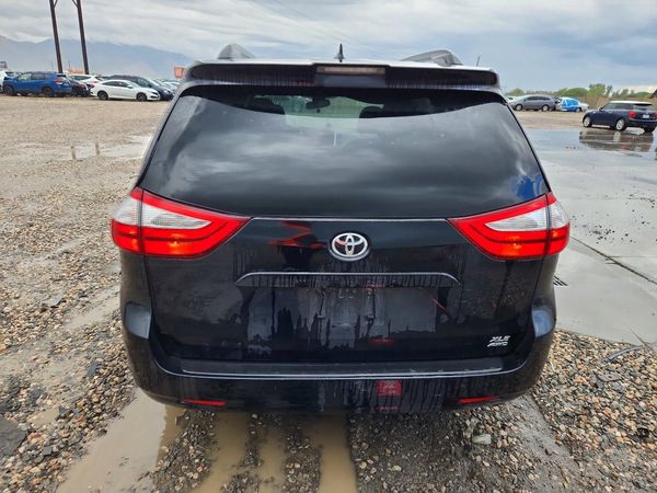2018 TOYOTA SIENNA — DIRR