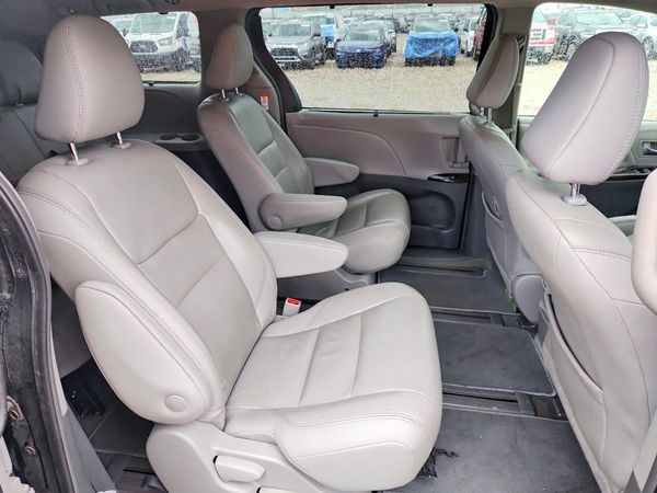 2018 TOYOTA SIENNA — PSRS
