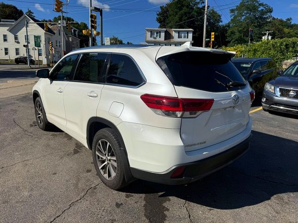 2018 TOYOTA HIGHLANDER SE/XLE