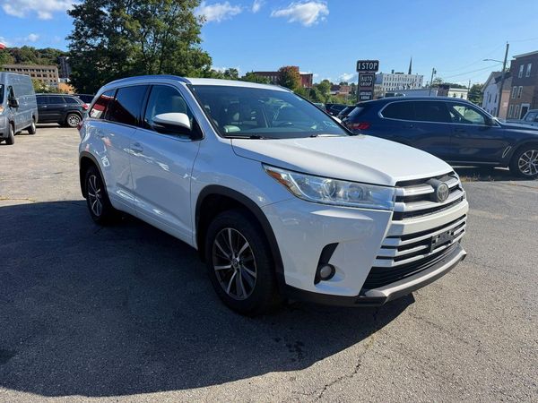 2018 TOYOTA HIGHLANDER SE/XLE
