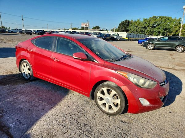 2013 HYUNDAI ELANTRA — Passenger 3/4
