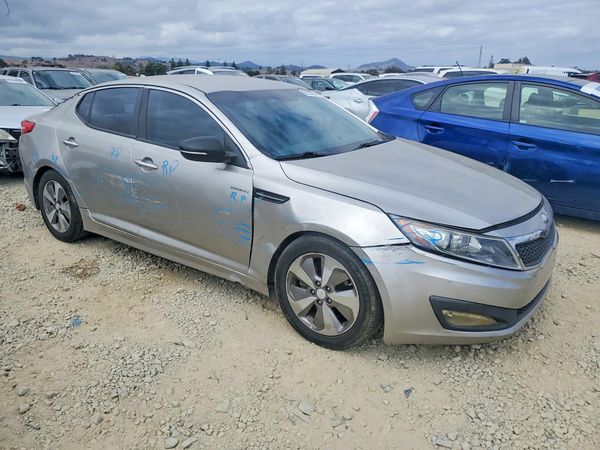 2013 KIA OPTIMA LX — Passenger 3/4