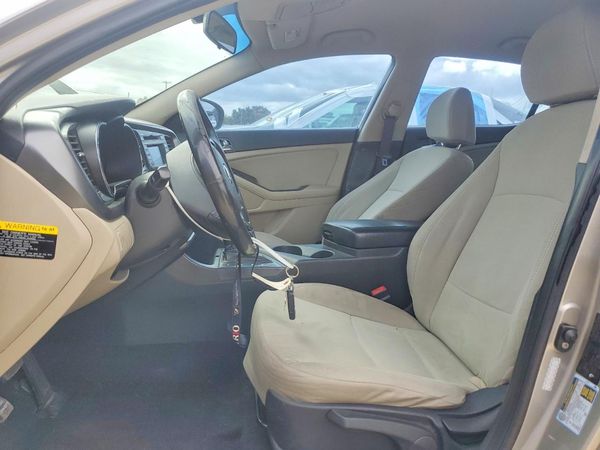 2013 KIA OPTIMA LX — DENT