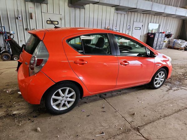 2014 TOYOTA PRIUS