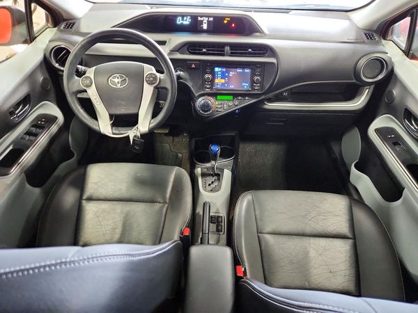 2014 TOYOTA PRIUS
