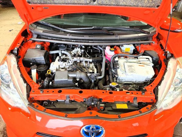 2014 TOYOTA PRIUS