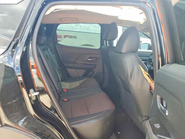 2025 NISSAN KICKS SR — PSRS