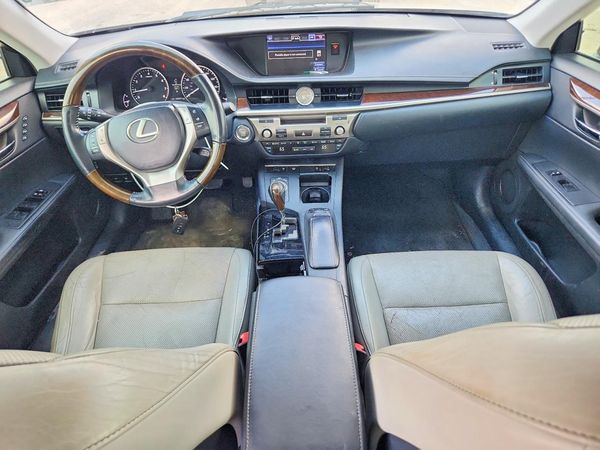 2013 LEXUS ES — CKPT