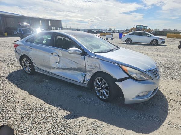 2012 HYUNDAI SONATA — Passenger 3/4