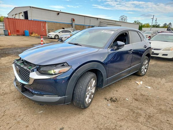2022 MAZDA CX-30 — Front 3/4