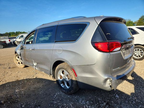 2017 CHRYSLER PACIFICA Touring L Plus — DSRA