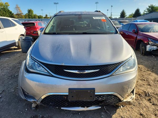 2017 CHRYSLER PACIFICA Touring L Plus — DIRF