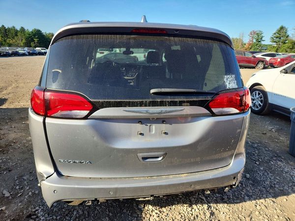2017 CHRYSLER PACIFICA Touring L Plus — DIRR