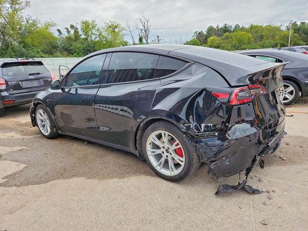 2022 TESLA MODEL Y