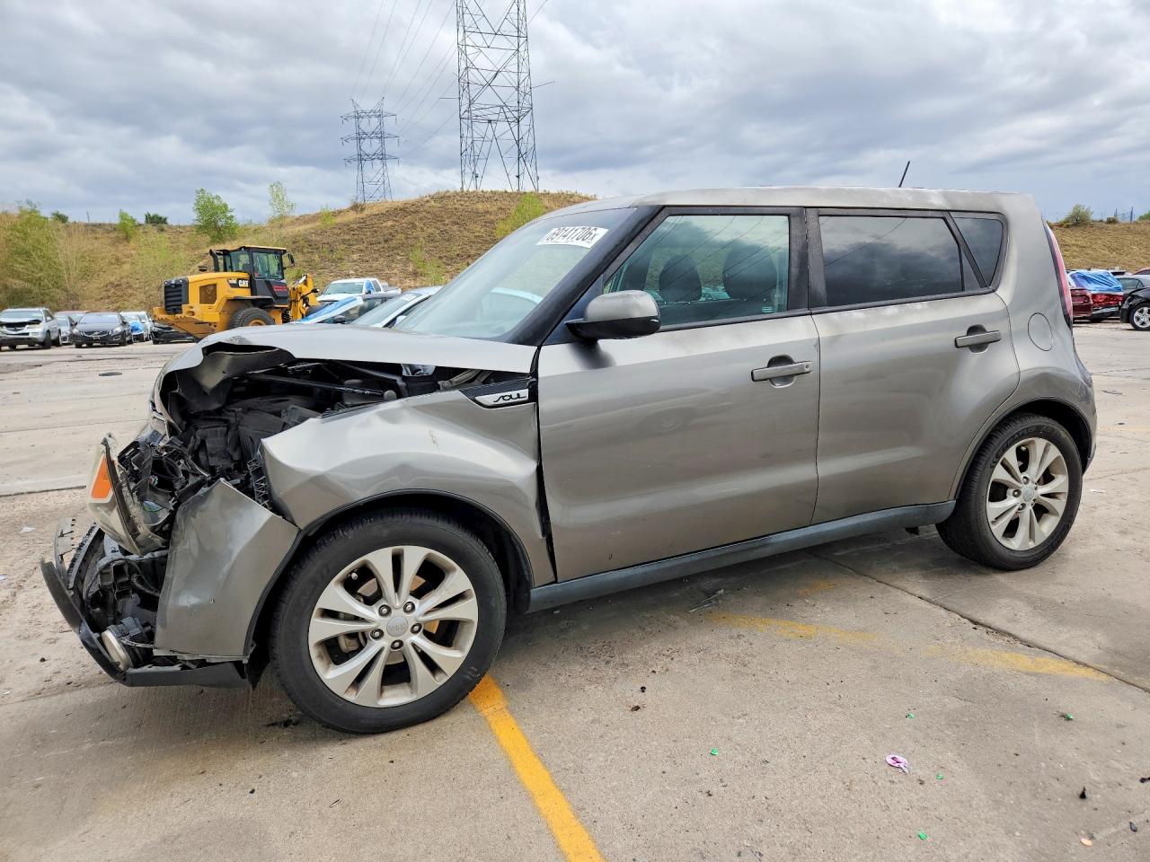 2016 KIA SOUL Exclaim — Front 3/4