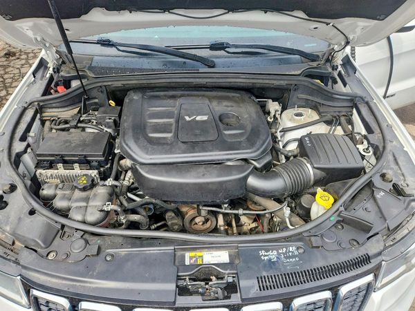 2018 JEEP CHEROKEE Laredo — Engine bay