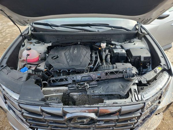 2024 HYUNDAI TUCSON — Engine bay