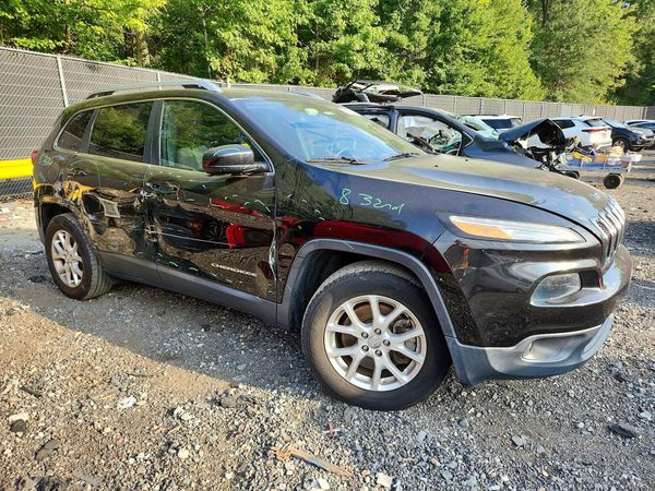 2016 JEEP CHEROKEE Latitude/Longitude/North — Passenger 3/4