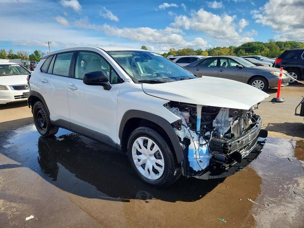 2022 TOYOTA COROLLA CROSS L — Passenger 3/4