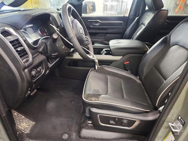 2026 RAM 1500 LARAMIE CREW CAB 4X4 — DENT