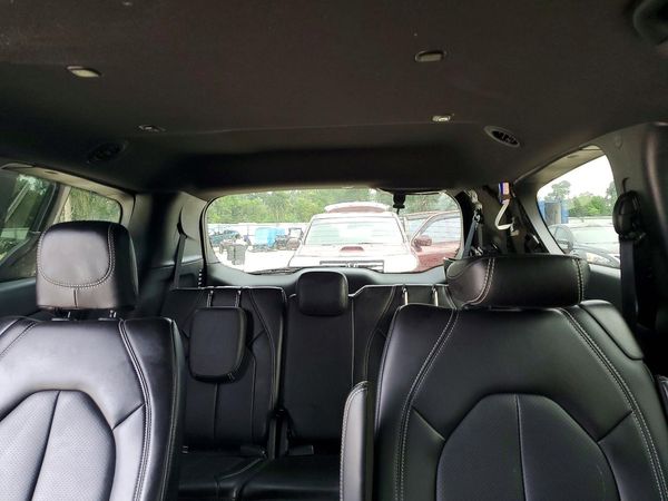 2026 CHRYSLER PACIFICA Select — SUVN