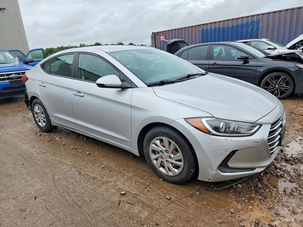 2017 HYUNDAI ELANTRA SE Base