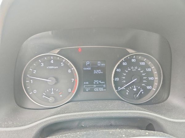 2017 HYUNDAI ELANTRA SE Base